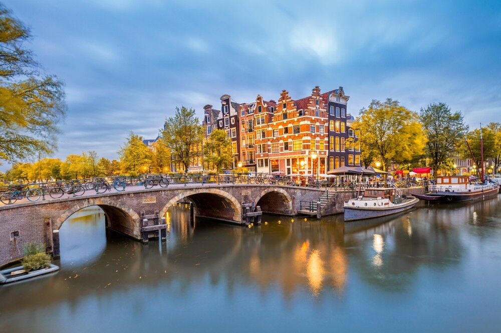get on a canal cruise